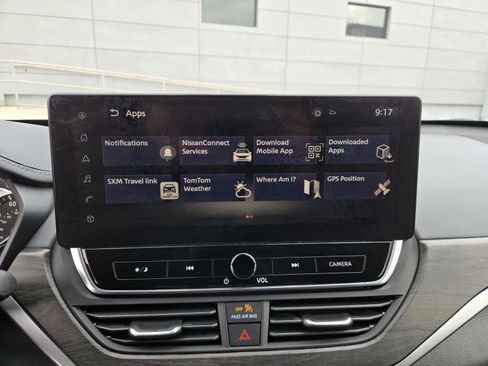 Used 2023 Nissan Altima 2.5 SV w/ SV Premium Package image 10