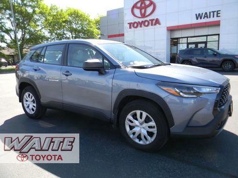 Used 2024 Toyota Corolla Cross L AWD/4WD image 1