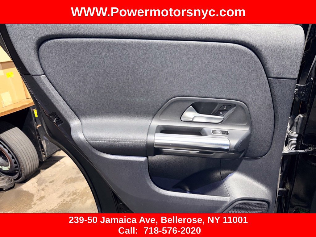 Used 2021 Mercedes-Benz GLA 250 4MATIC w/ Premium Package image 38