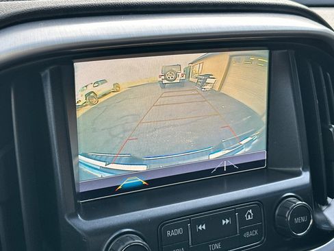 Used 2018 GMC Canyon SLE w/ SLE Convenience Package image 18