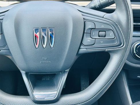Used 2025 Buick Envista Preferred FWD image 14