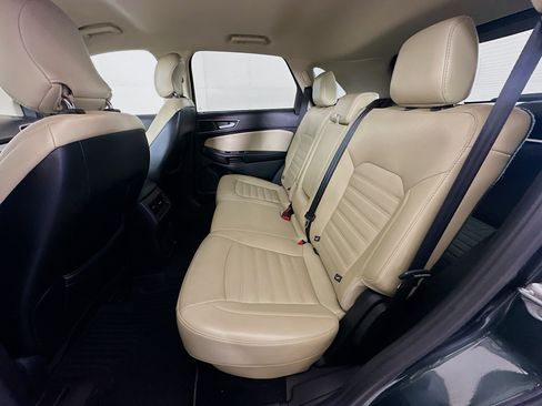 Used 2015 Ford Edge SEL w/ Equipment Group 201A AWD/4WD image 26
