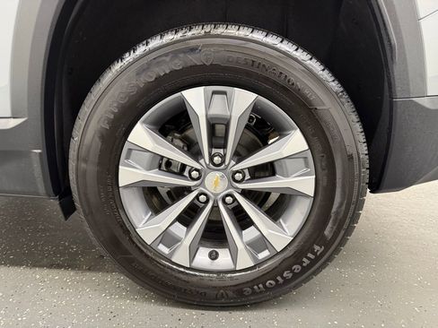 Used 2026 Chevrolet Equinox LT FWD image 19