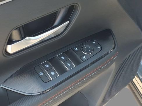 Certified 2025 Nissan Kicks SR w/ SR Premium Package AWD/4WD image 17