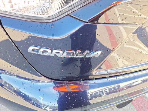 Used 2023 Toyota Corolla SE image 13