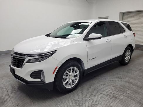 Used 2022 Chevrolet Equinox LT AWD/4WD image 2