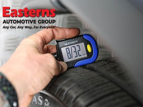 Used 2021 Tesla Model Y Long Range image 26