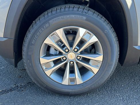 New 2026 Chevrolet Equinox LT w/ Convenience Package II image 10