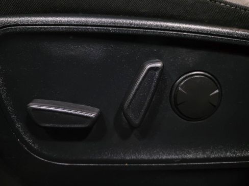 Used 2021 Ford Escape SE w/ Convenience Package image 29