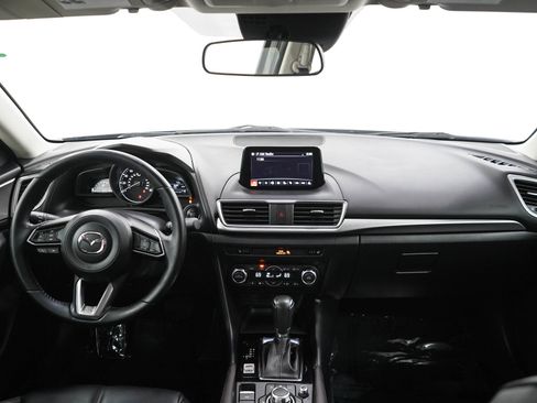 Used 2017 MAZDA MAZDA3 Touring FWD image 13