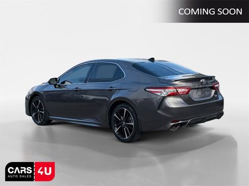 Used 2020 Toyota Camry XSE image 5