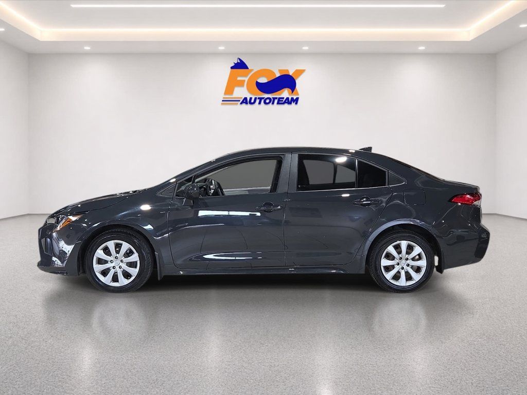 Certified 2025 Toyota Corolla LE FWD image 2