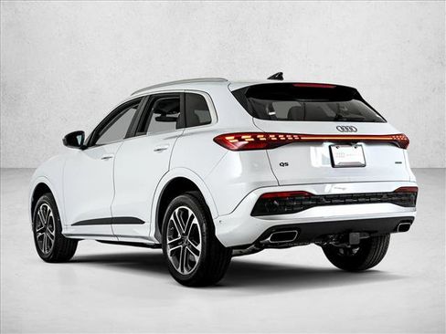 New 2025 Audi Q5 Premium image 8