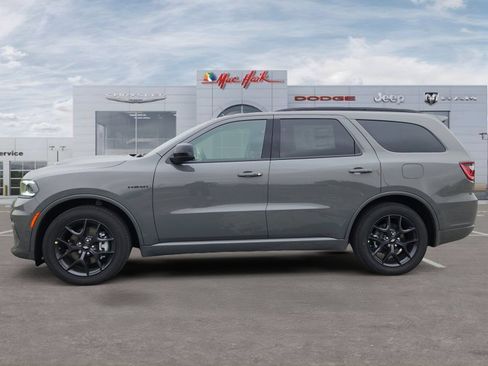 New 2026 Dodge Durango GT w/ Blacktop Package AWD/4WD image 2