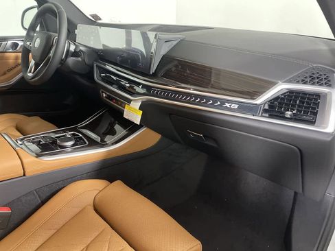 Certified 2024 BMW X5 xDrive40i w/ Parking Assistance Package image 15