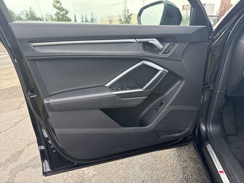 Used 2021 Audi Q3 2.0T Premium Plus w/ Premium Plus Package image 29