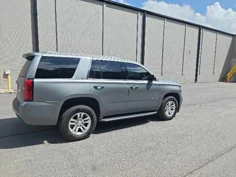 Used 2019 Chevrolet Tahoe LT RWD image 3