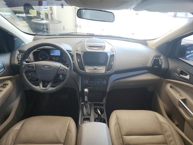 Used 2017 Ford Escape SE w/ SE Leather Comfort Package FWD image 2