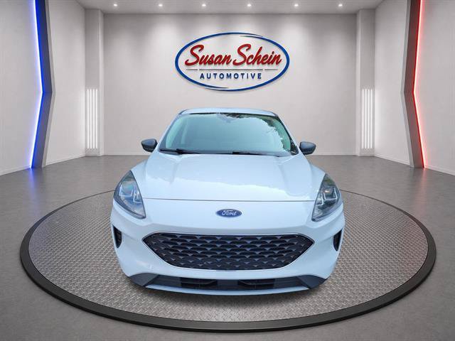 Used 2022 Ford Escape SE FWD image 2