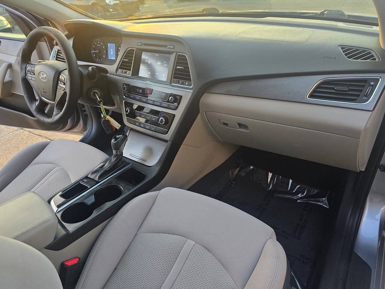 Used 2016 Hyundai Sonata SE FWD image 24
