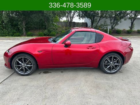 Used 2019 MAZDA MX-5 Miata RF Grand Touring RWD image 2
