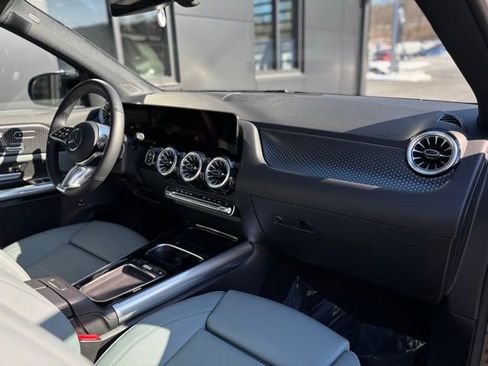 Used 2026 Mercedes-Benz GLA 250 4MATIC image 51