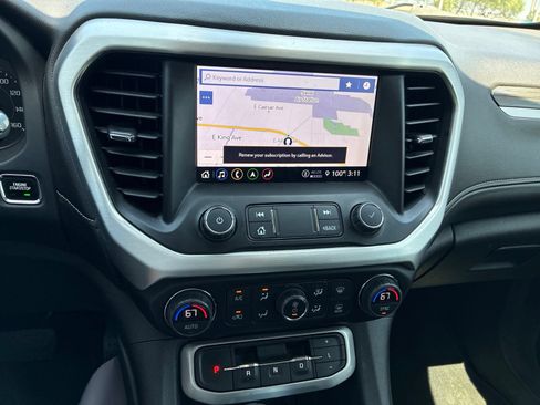 Used 2023 GMC Acadia SLT FWD image 15