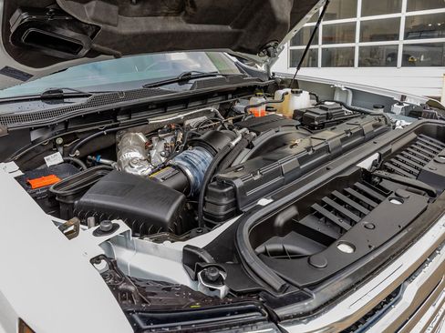 Used 2024 Chevrolet Silverado 3500 High Country w/ Technology Package AWD/4WD image 40