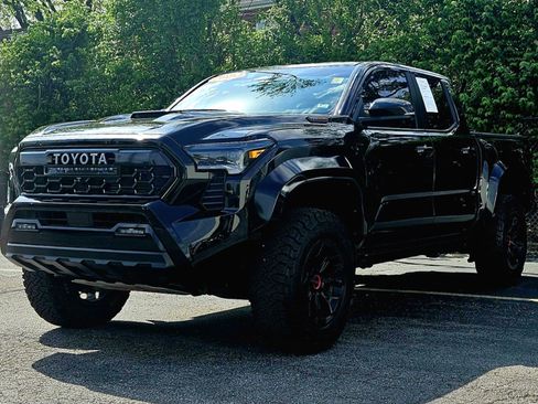 Used 2024 Toyota Tacoma TRD Pro AWD/4WD image 2
