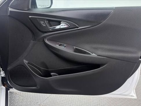 Used 2022 Chevrolet Malibu LS FWD image 23