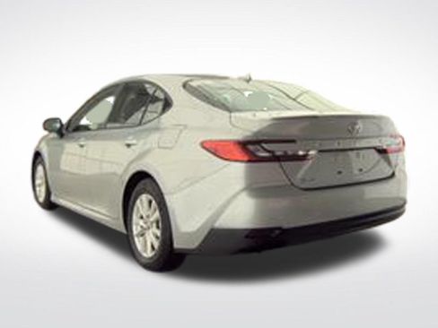 Used 2025 Toyota Camry LE w/ Convenience Package FWD image 7