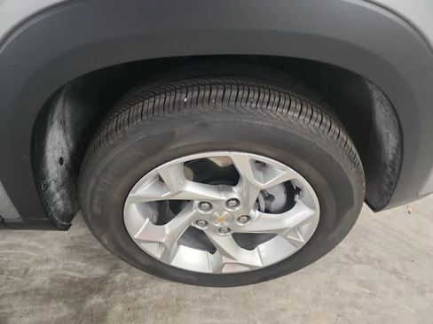 Used 2024 Chevrolet Trax LS w/ LS Convenience Package image 15