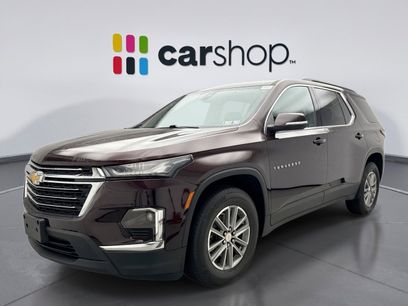 Used 2023 Chevrolet Traverse LT