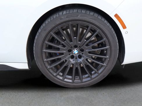 Used 2025 BMW 760i xDrive w/ Executive Package AWD/4WD image 26