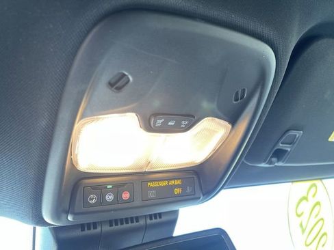 Used 2023 Chevrolet Colorado ZR2 w/ ZR2 Convenience Package III image 35