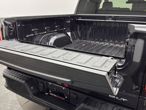 Used 2026 GMC Sierra 1500 SLT image 30