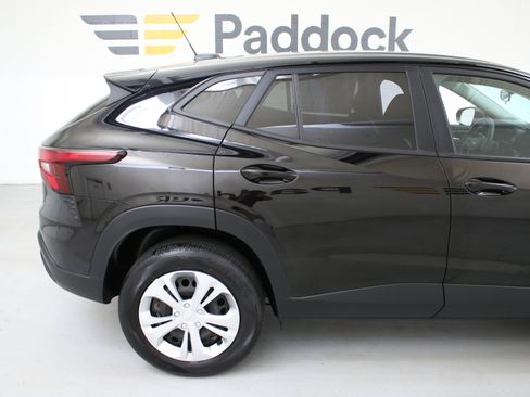 Used 2024 Chevrolet Trax LS FWD image 10
