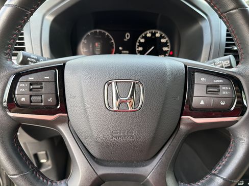 Certified 2025 Honda Odyssey Sport-L image 9