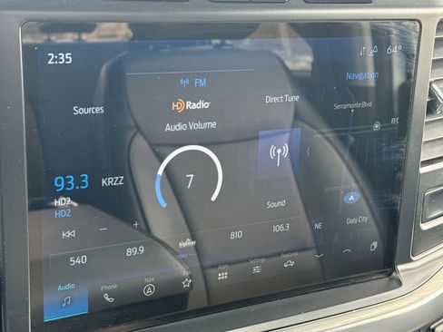 Certified 2021 Ford F150 Lariat w/ Equipment Group 502A High image 18