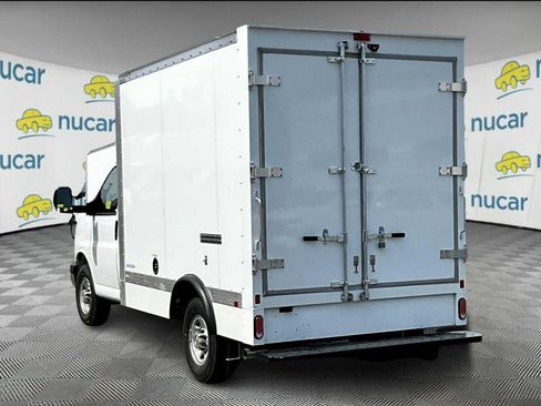 New 2025 Chevrolet Express 3500 w/ Power Convenience Package image 5