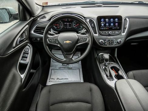 Used 2025 Chevrolet Malibu LT FWD image 24
