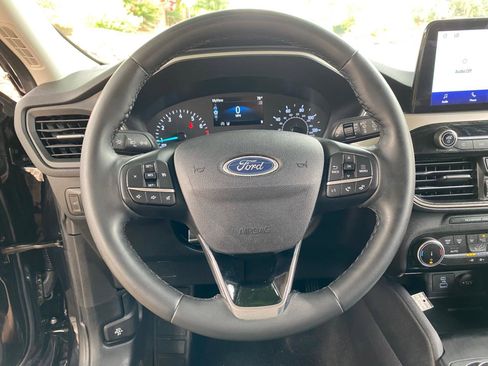 Used 2022 Ford Escape SE w/ Convenience Package FWD image 61