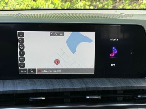 Certified 2024 Kia Telluride EX FWD image 31