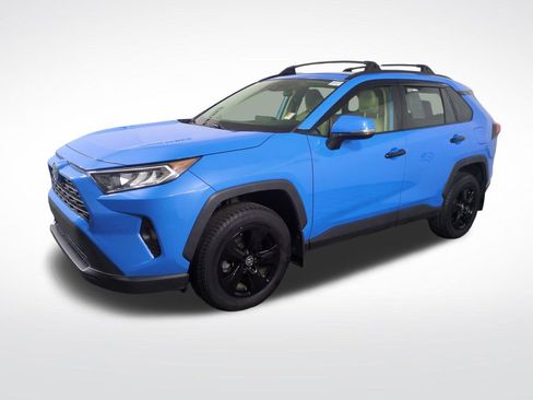 Used 2019 Toyota RAV4 XLE AWD/4WD image 1