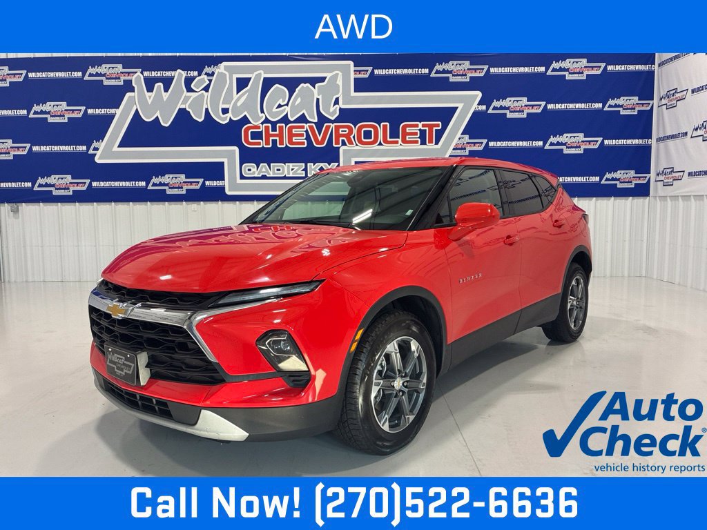 Used 2025 Chevrolet Blazer LT AWD/4WD image 1