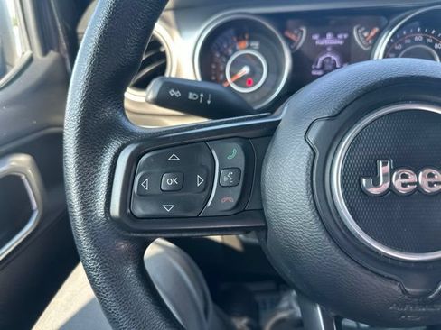 Used 2023 Jeep Wrangler Sport AWD/4WD image 34