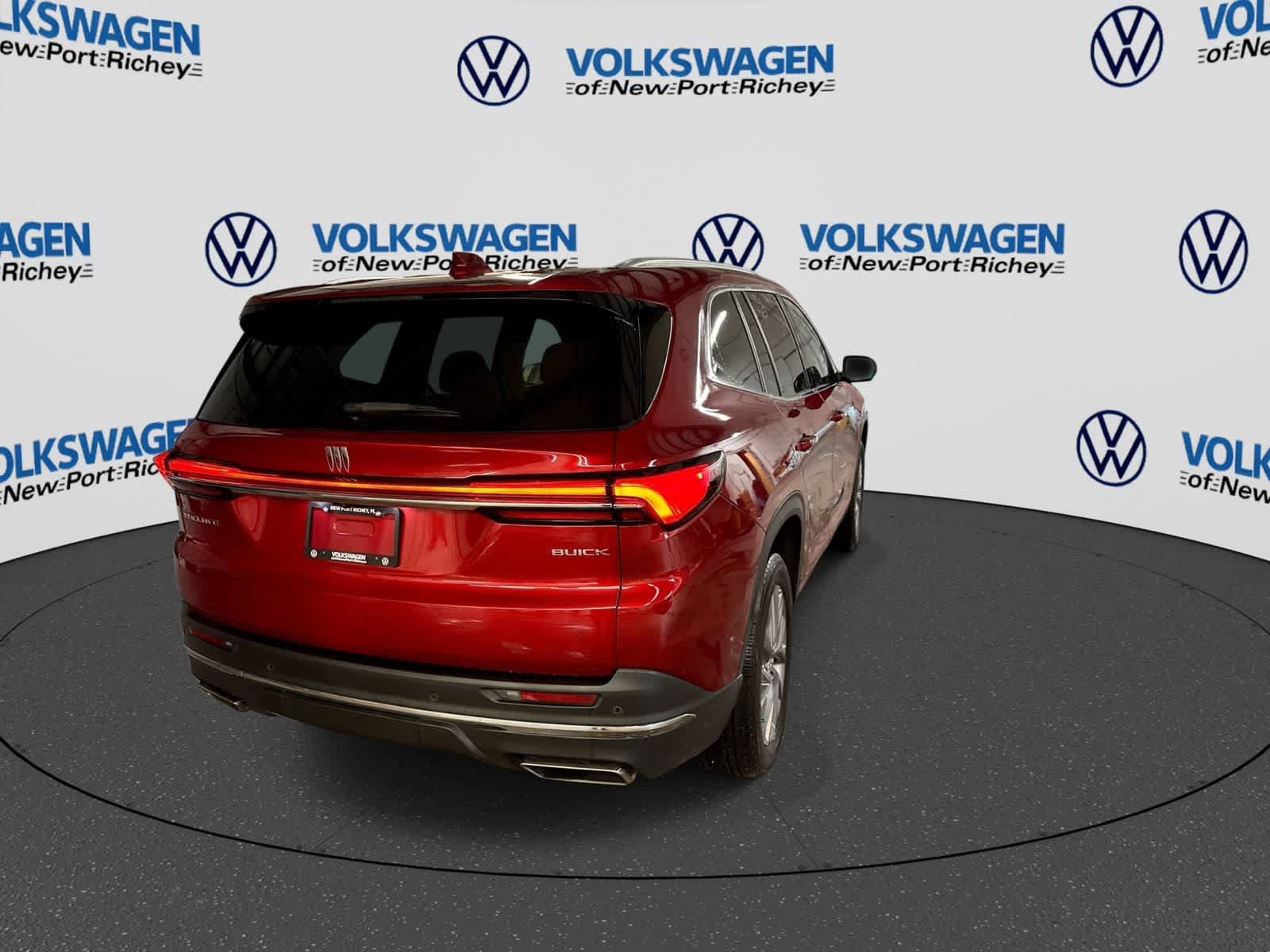 Used 2025 Buick Enclave Preferred FWD image 14