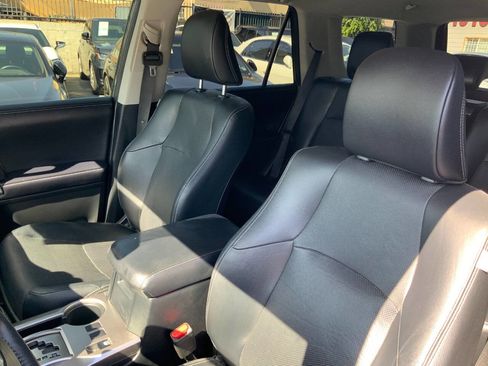 Used 2018 Toyota 4Runner Limited AWD/4WD image 27