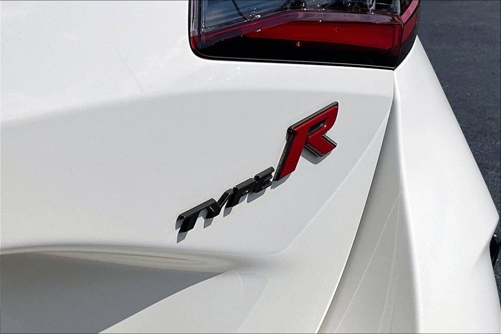 Used 2024 Honda Civic Type R image 8
