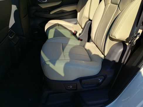 New 2026 Subaru Ascent Limited image 13